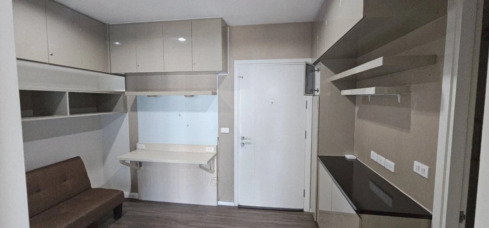 For rent: Aspire Sathorn Thapra. Beautiful room, great view, fully furnished, ready to move in. Book now!