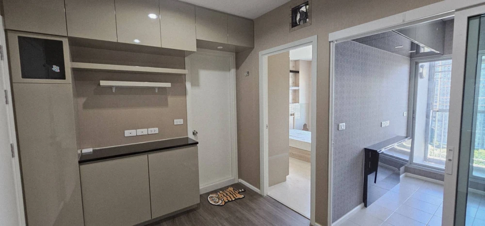 For rent: Aspire Sathorn Thapra. Beautiful room, great view, fully furnished, ready to move in. Book now!