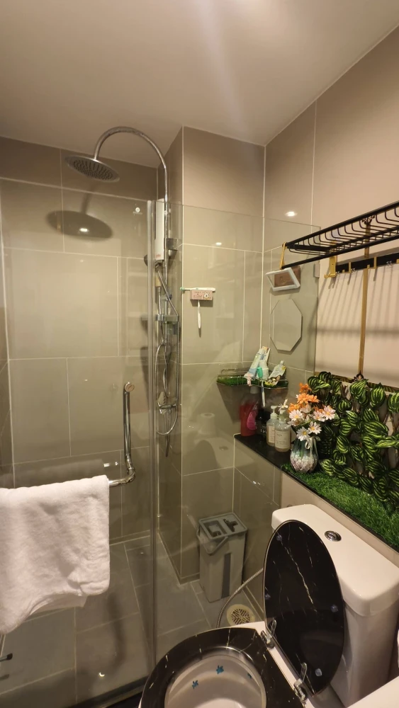 For rent: Aspire Sathorn–Ratchaphruek, high floor unit, spacious and comfortable. Book now before it's too late!!!