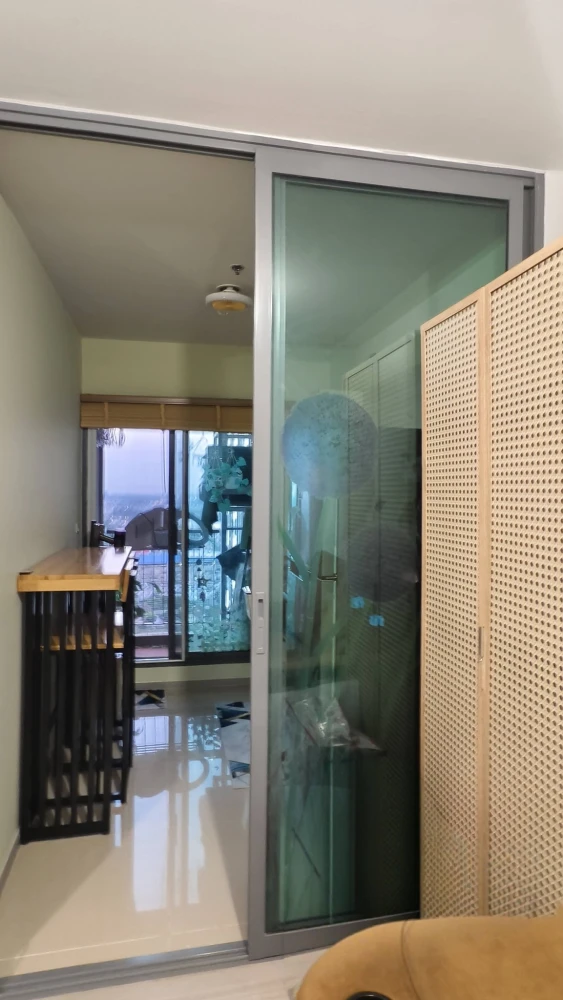 For rent: Aspire Sathorn–Ratchaphruek, high floor unit, spacious and comfortable. Book now before it's too late!!!