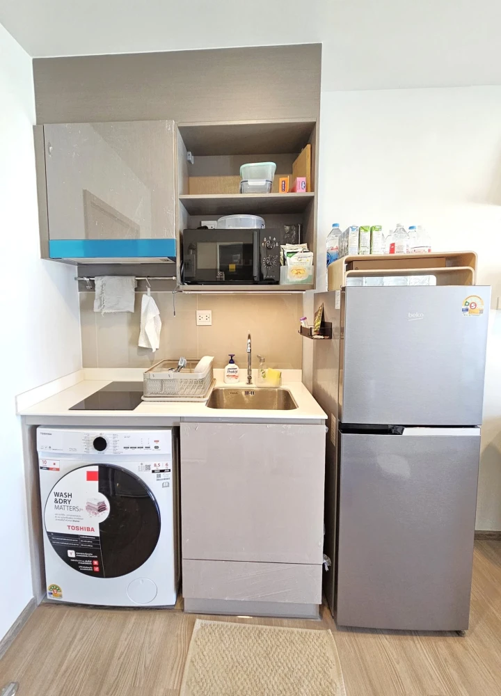 For rent: Aspire Sukhumvit - Rama 4, 1 bedroom, 1 multipurpose room, high floor, high privacy, corner unit to minimize disturbance from neighbors. Boo