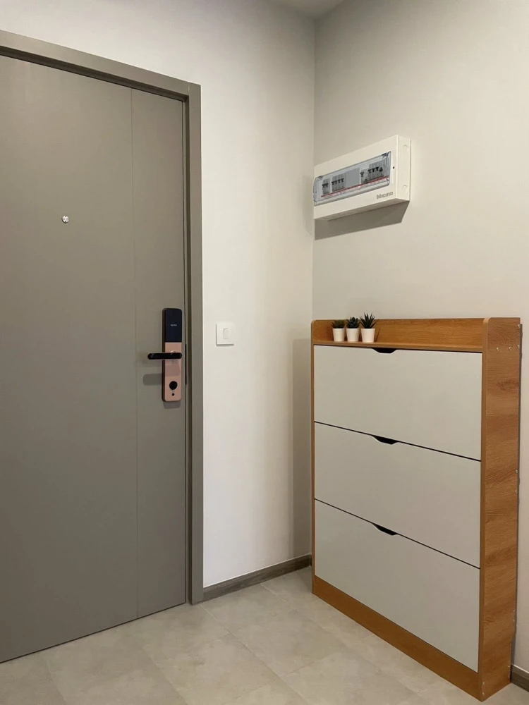 For rent: Aspire Sukhumvit - Rama 4, 10th floor, unobstructed view, no tall buildings blocking the view, with stunning built-in furniture. Don't miss