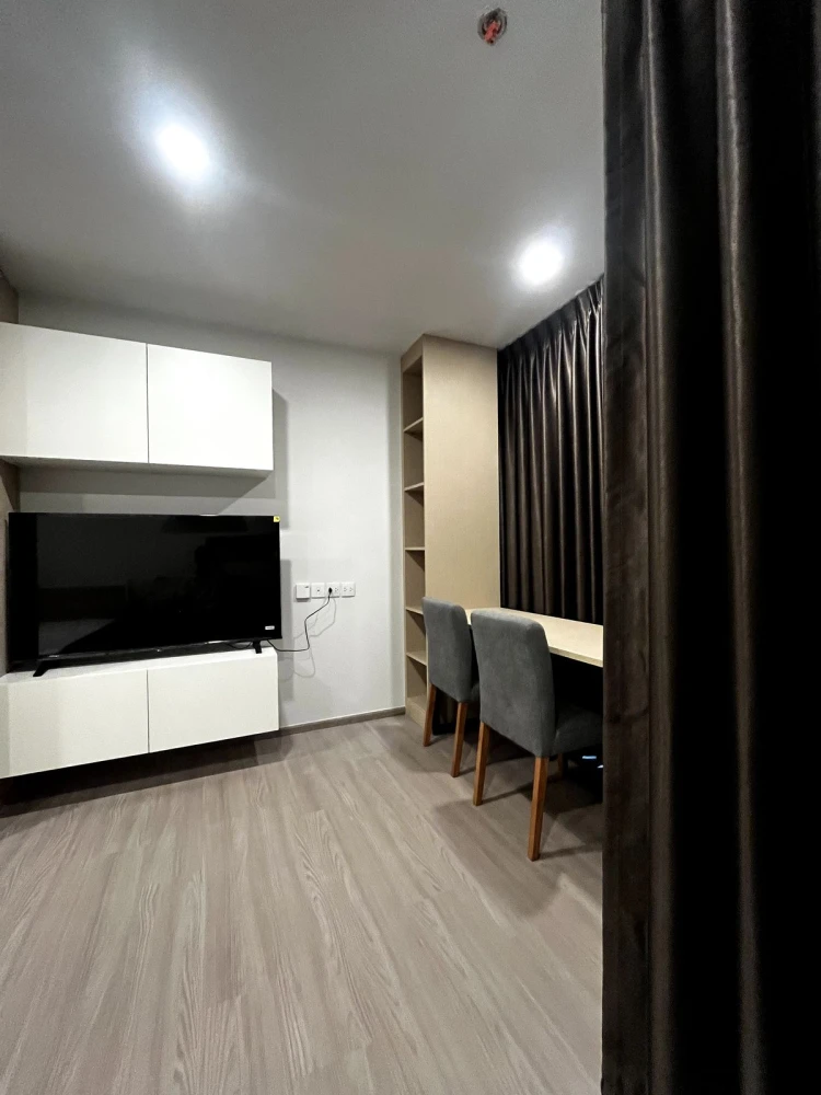 For rent: Aspire Sukhumvit - Rama 4, 17th floor, fully furnished, nice room, just bring your bags and move in!