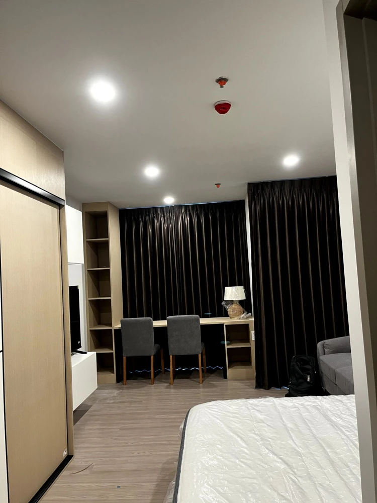 For rent: Aspire Sukhumvit - Rama 4, 17th floor, fully furnished, nice room, just bring your bags and move in!