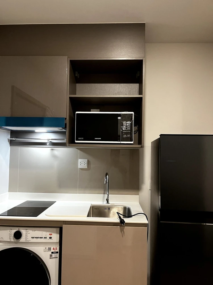 For rent: Aspire Sukhumvit - Rama 4, 17th floor, fully furnished, nice room, just bring your bags and move in!