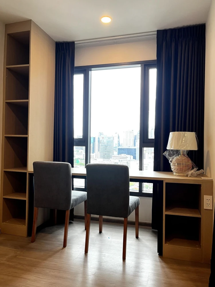For rent: Aspire Sukhumvit - Rama 4, 17th floor, fully furnished, nice room, just bring your bags and move in!