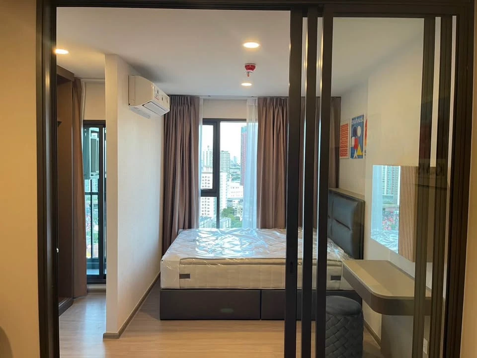 For rent: Aspire Sukhumvit - Rama 4, 22nd floor, fully furnished, ready to move in. Reserve now, don't miss out!