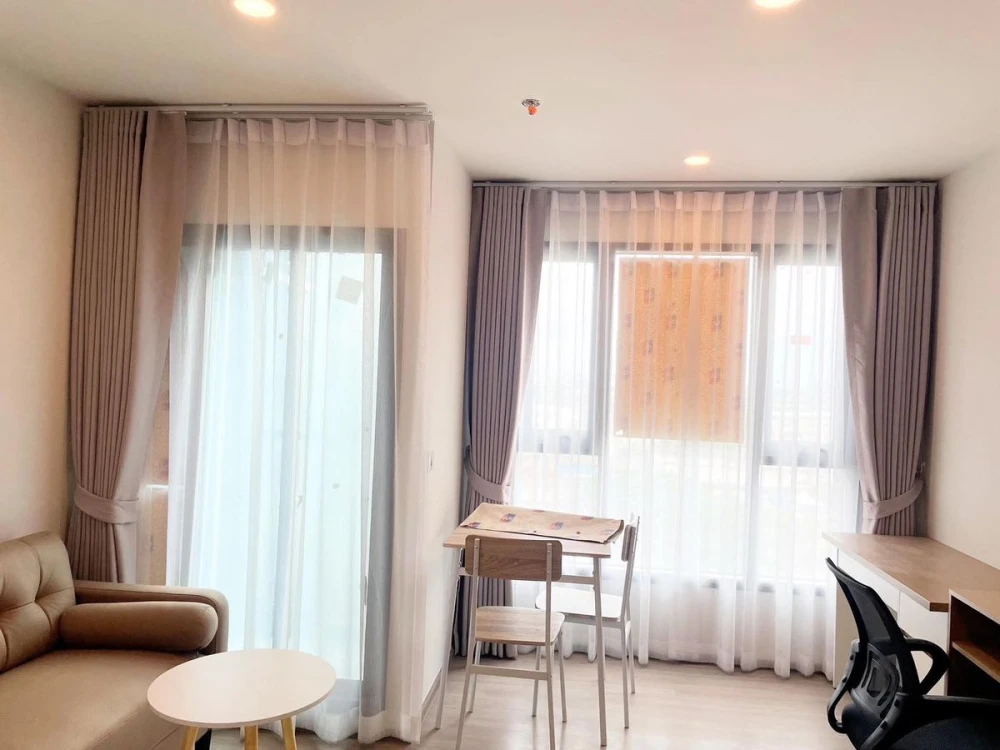 For rent: Aspire Sukhumvit - Rama 4, 9th floor, corner unit, fully furnished. Book now! (Urgent!)