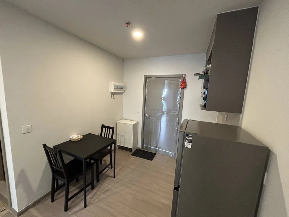 For rent: Aspire Sukhumvit - Rama 4, high floor, beautiful view, fully furnished, hurry and reserve now!