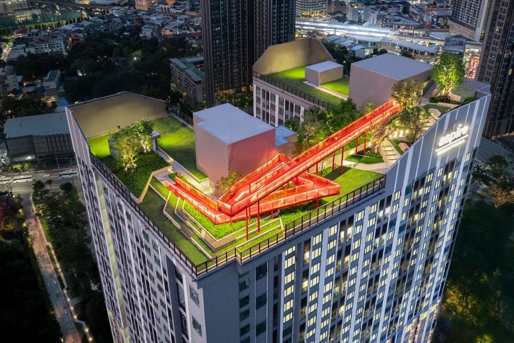 For rent: Aspire Sukhumvit - Rama 4, nice room, 10th floor, good location, complete facilities, reserve now.