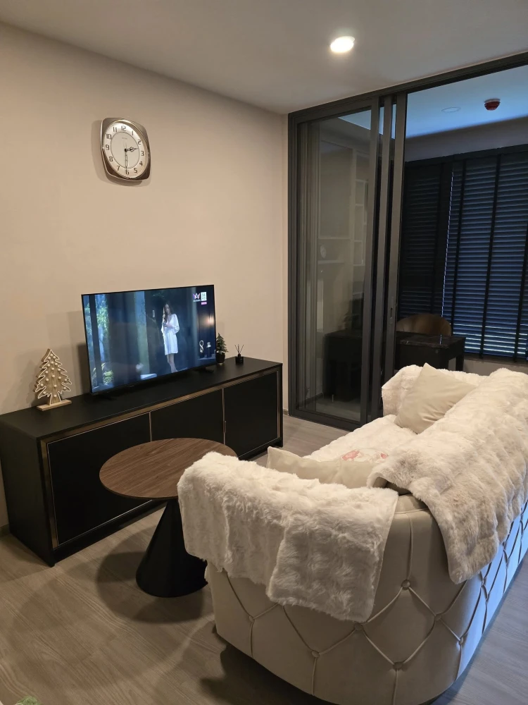 For rent: Aspire Sukhumvit – Rama 4, ready to move in, 8th floor, outside view, open view, south facing, quiet, no blocked view, hurry to reserve.