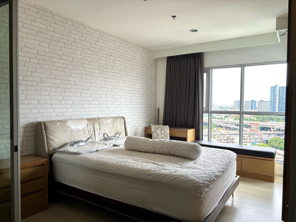 For rent: Aspire Sukhumvit 48, 15th floor, fully furnished, very livable. Book now! (Quickly!)