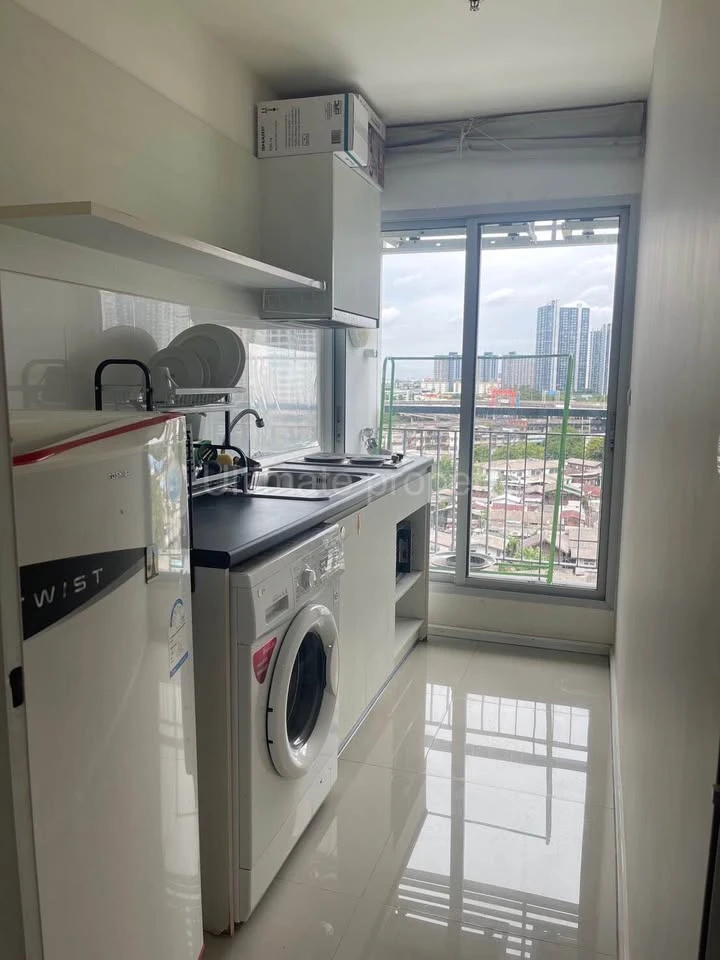 For rent: Aspire Sukhumvit 48, 9th floor, city view, fully furnished, very livable. Book now!