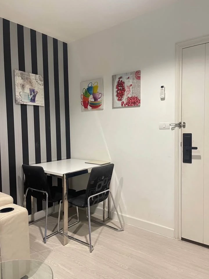 For rent: Aspire Sukhumvit 48, 9th floor, city view, fully furnished, very livable. Book now!