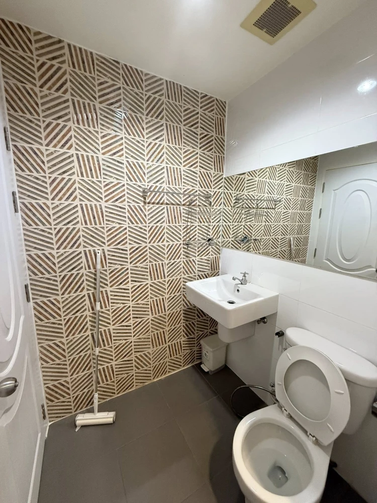 Aspire Sukhumvit 48 for rent, nice room, fully furnished and equipped with appliances, beautiful city view, no blocking, reserve now.