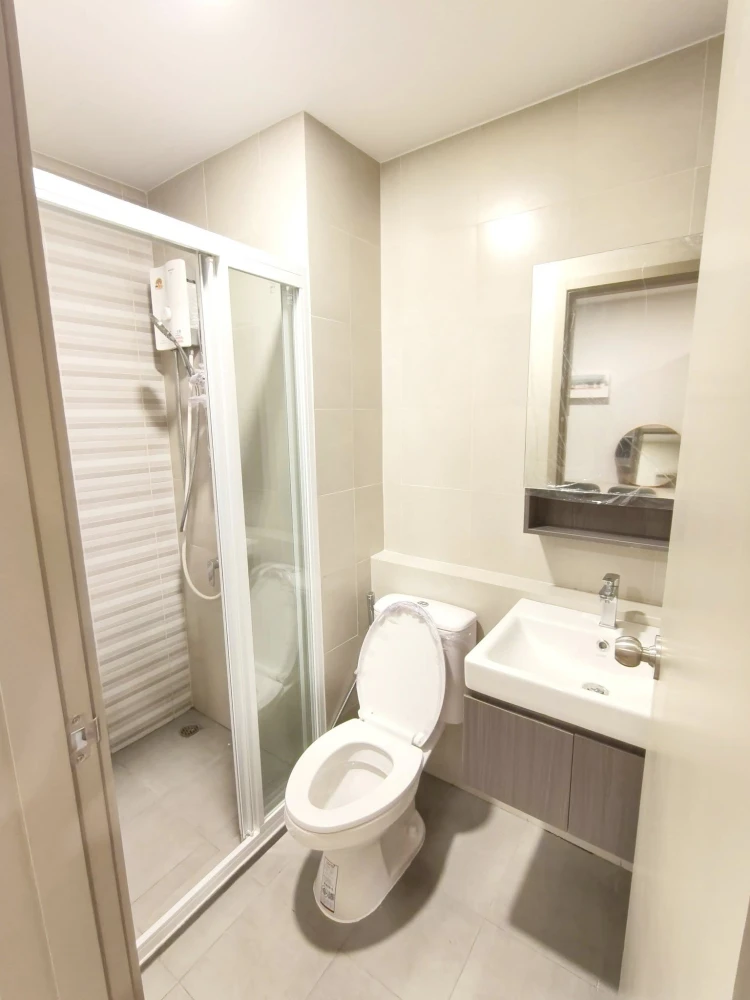 For rent: Aspire Sukhumvit Rama 4, ready to move in, fully furnished, high floor, reserve now.
