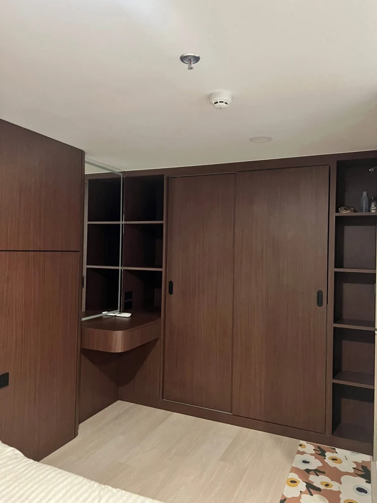 For rent: Aspire Vibha-Victory, a two-story condo on a very high floor. It has an additional room that can be used as a bedroom or a study/office. Boo