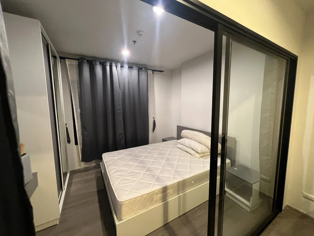 For rent: Aspire Sathorn-Taksin (Copper Zone), fully furnished, in a prime location. Don't miss out!