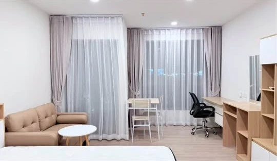 For rent Aspire Sukhumvit - Rama 4, corner room, not crowded, view of the pool, very chill, ready to move in