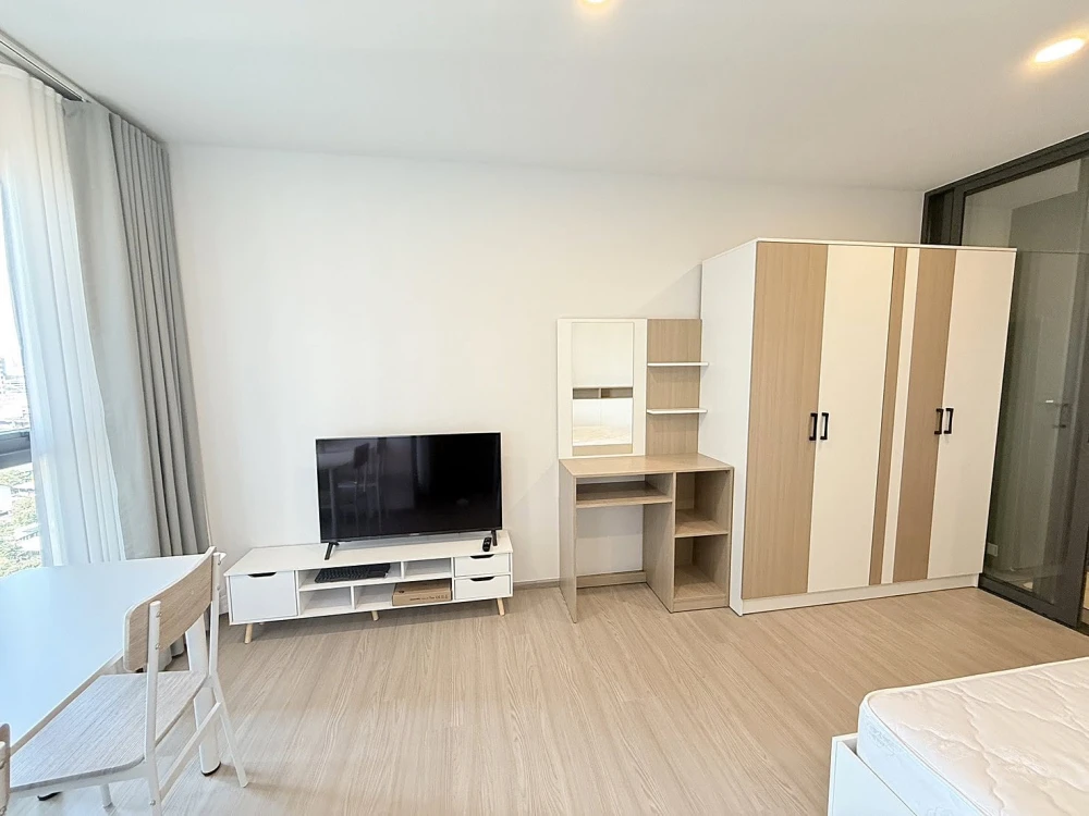 For rent: Aspire Sukhumvit-Rama 4, ready to move in, fully furnished, great value. Don't miss this opportunity!