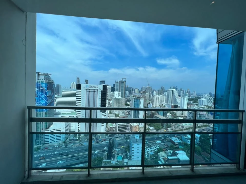 ให้เช่า Athenee Residence ห้องชั้นสูงพร้อมอยู่ เฟอร์พร้อม ห้องกว้างขวางจองเลย