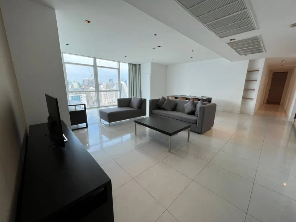 ให้เช่า Athenee Residence ห้องชั้นสูงพร้อมอยู่ เฟอร์พร้อม ห้องกว้างขวางจองเลย