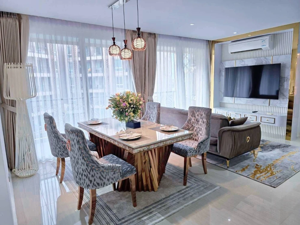 For rent: Atlantis Condo Resort Pattaya, 2 bedrooms, spacious living area, fully furnished, pool view, unblocked. Book now!