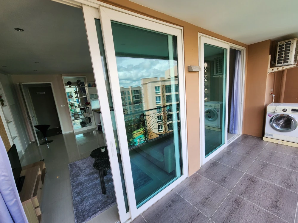 For rent: Atlantis Condo Resort Pattaya, spacious room, lots of usable space, complete amenities, beautiful view, reserve now!