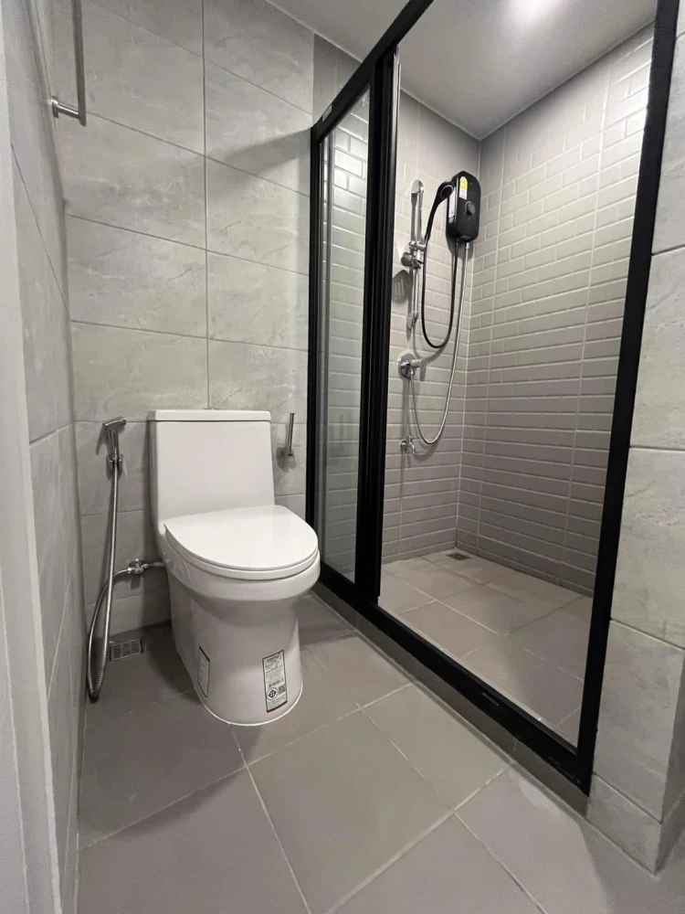 For rent: Atmoz Flow Minburi, fully furnished, just bring your bags and move in, equipment ready, move quickly.