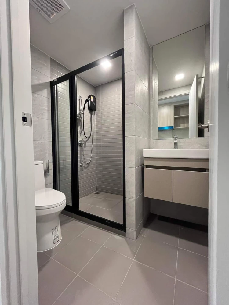 For rent: Atmoz Flow Minburi, fully furnished, just bring your bags and move in, equipment ready, move quickly.