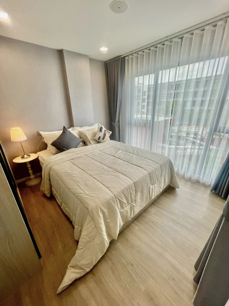 For rent: Atmoz Flow Minburi, a room decorated in a luxurious and expensive style, good location, complete facilities, fully furnished, don't miss it.