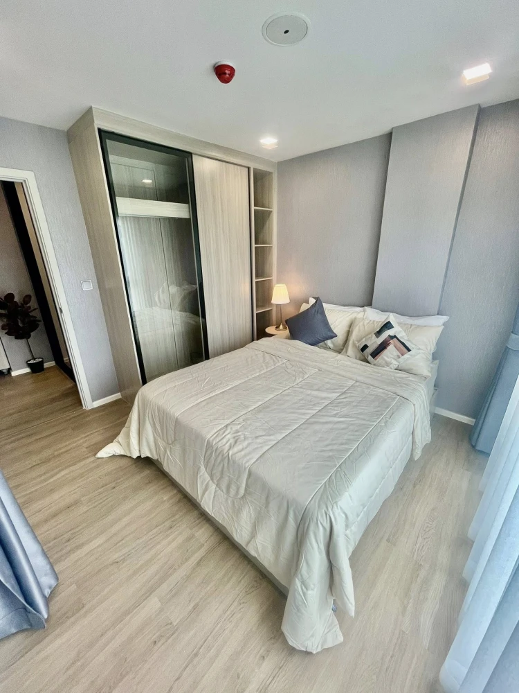 For rent: Atmoz Flow Minburi, a room decorated in a luxurious and expensive style, good location, complete facilities, fully furnished, don't miss it.