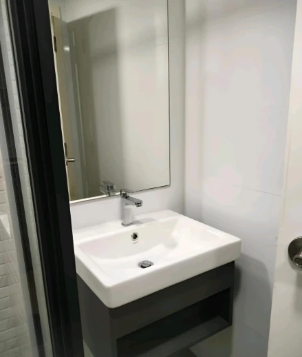 For rent: Atmoz Kanaal Rangsit, 2nd floor, fully furnished room, very comfortable. Book now! Don't miss out! Hurry!