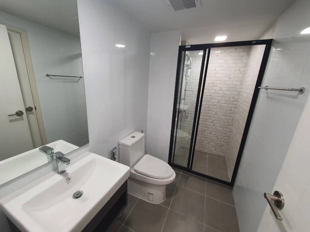For rent: Atmoz Kanaal Rangsit, 5th floor, nice room, fully furnished, book now, hurry!
