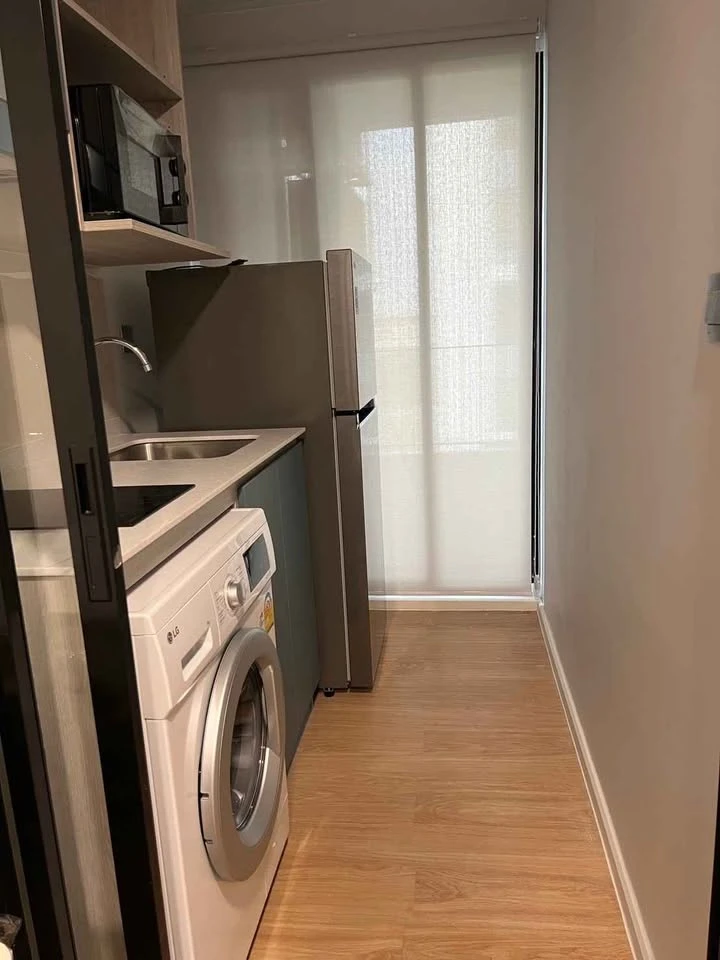 For rent: Atmoz Kanaal Rangsit, 5th floor. Nice, fully furnished unit. Book now! Don't miss out!