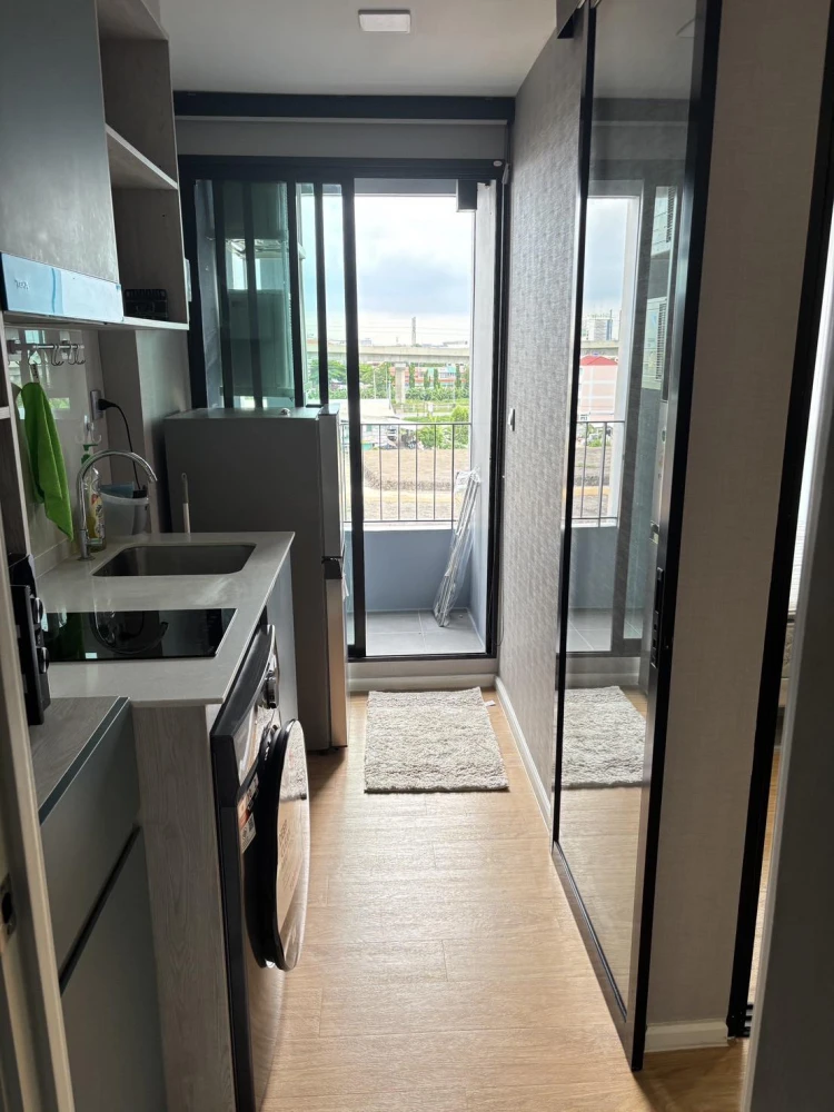 For rent: Atmoz Kanaal Rangsit, 6th floor, outside view, partitioned room, fully furnished, nice to live in. If you don't book, you'll miss out.