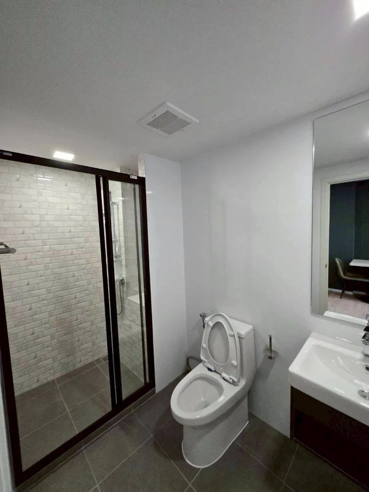 For rent: Atmoz Kanaal Rangsit, 6th floor, fully furnished unit, ready to move in. Book now, don't miss out!