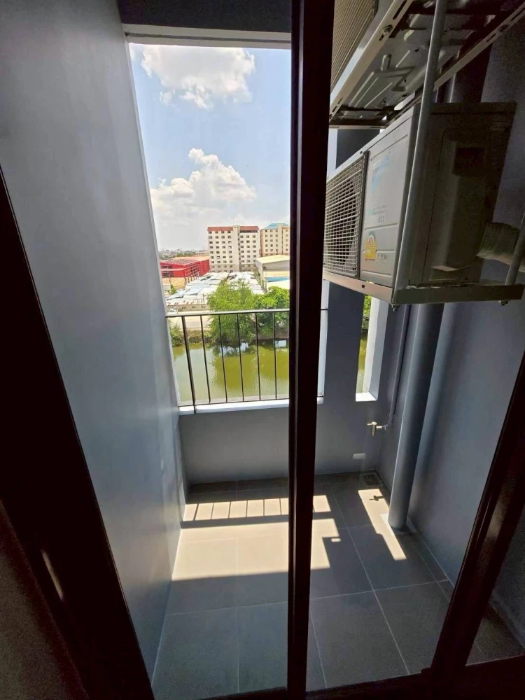 For rent: Atmoz Kanaal Rangsit, 6th floor, fully furnished unit, ready to move in. Book now, don't miss out!