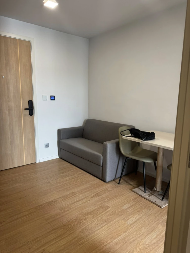 For rent: Atmoz Kanaal Rangsit, 6th floor, fully furnished room, ready to move in, book now, don't miss out.