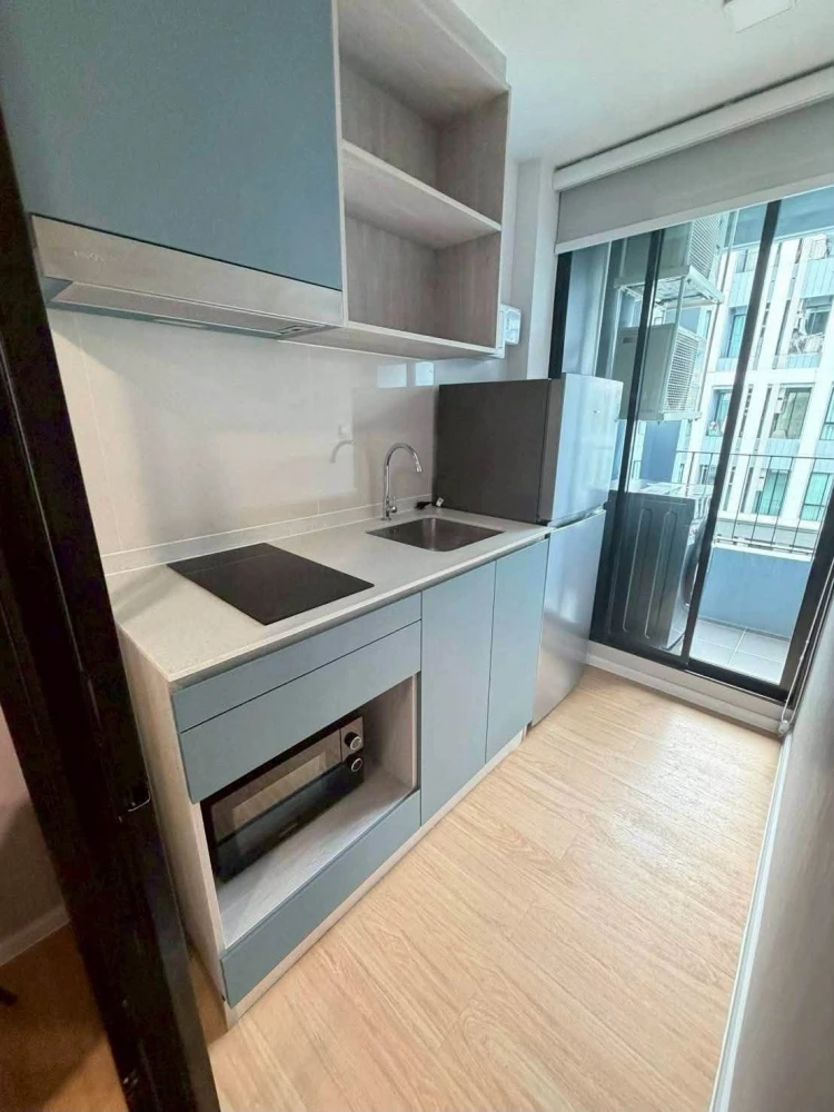 For rent: Atmoz Kanaal Rangsit, 7th floor, pool view, fully furnished. Book now!