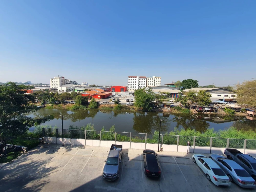 For rent: Atmoz Kanaal Rangsit, riverside view, canal view, complete with electrical appliances, just bring your own luggage and move in.