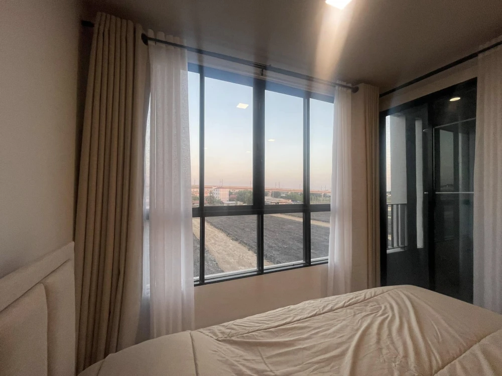 For rent: Atmoz Kanaal Rangsit, Studio room, view of the Red Line, furniture and appliances, book now.