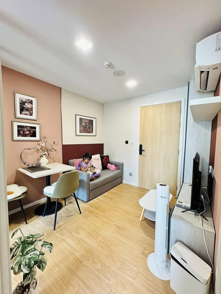 For rent Atmoz Kanaal Rangsit, a nice room, complete with furniture and appliances, affordable price. You must hurry to reserve.