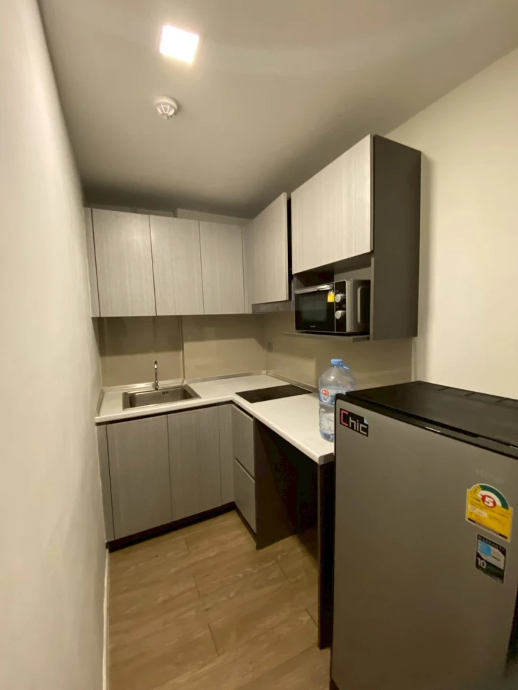 ให้เช่า atmoz ladprao 15 แบบ 1 bed plus 1 bath พื้นที่ใช้สอยเยอะ พร้อมตกแต่งครบครัน รีบจองก่อนพลาด