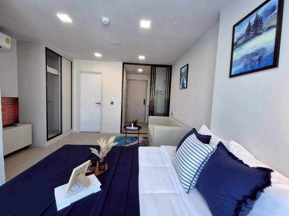 For rent: Atmoz Oasis Onnut, a resort-style condo that offers tranquility and privacy, like relaxing in a luxury resort every day.