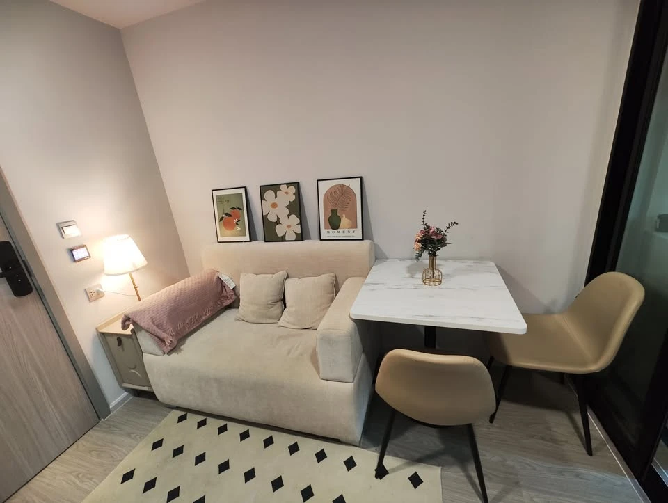 For rent ATMOZ OASIS ONNUT, beautiful garden view, shady, comfortable, complete facilities, ready to move in immediately