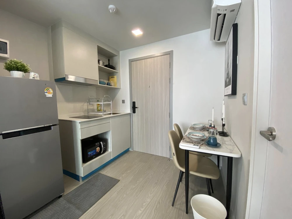 For rent: Atmoz Oasis Onnut, stylishly decorated room, nice to live in, city view, don't miss it.