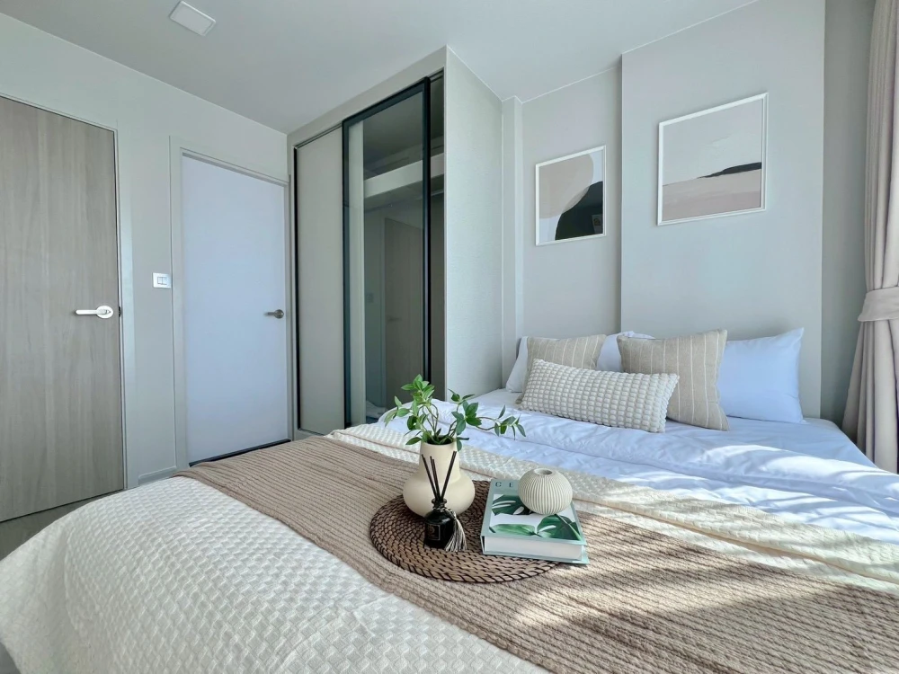 For rent: Atmoz Oasis Onnut, a lovely room with complete furniture and amenities. Reserve now before it's too late!