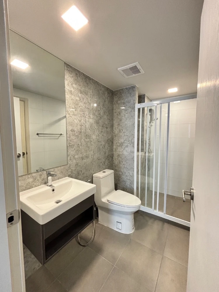For rent: Atmoz Oasis Onnut, ready to move in, fully furnished, with all appliances. Just bring your belongings and move in. Don't wait!