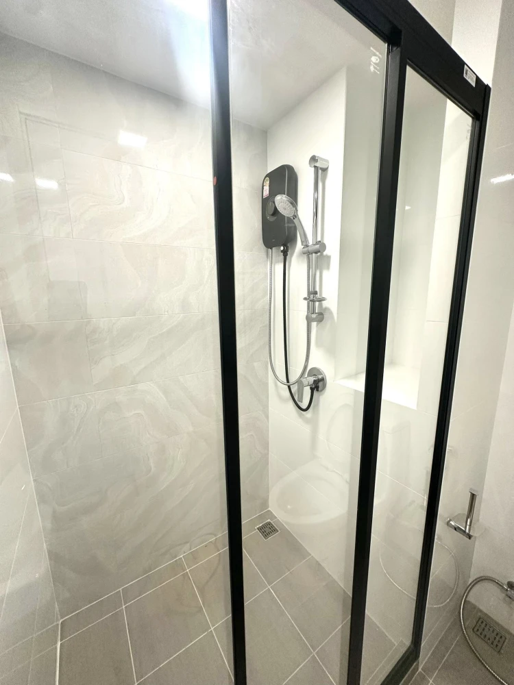 For rent: ATMOZ Palacio Ladprao-Wanghin. Fully furnished and ready to move in. Complete premium appliances. Don't miss out!